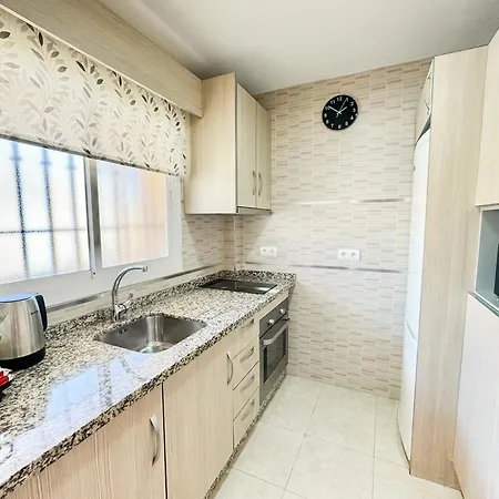 Con Vistas A 3 Minutos De La Playa *